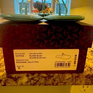 Tory Burch Roxanne Jelly size 8
